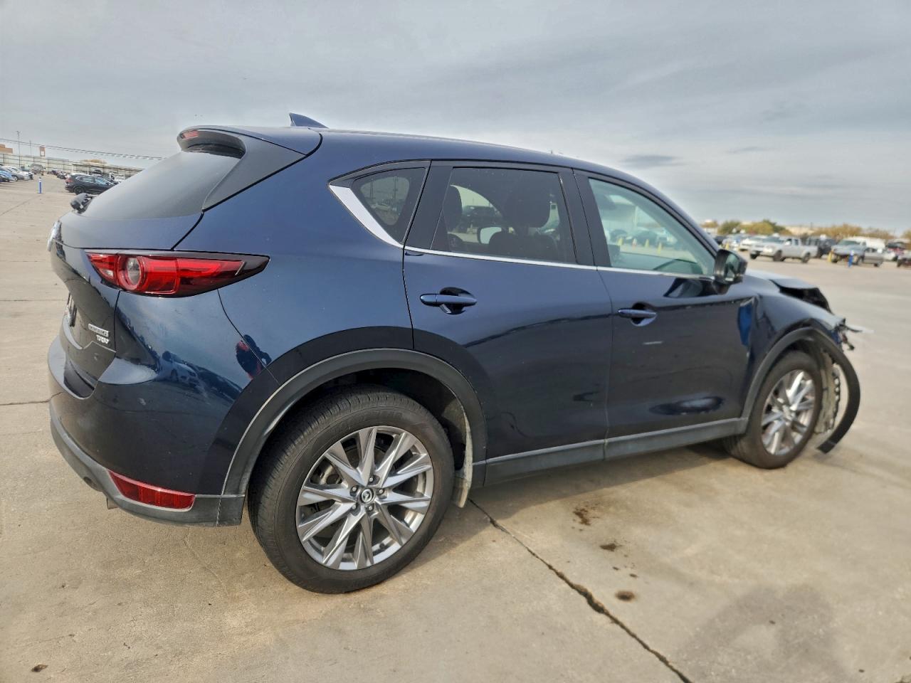 2021 MAZDA CX-5 photo 3