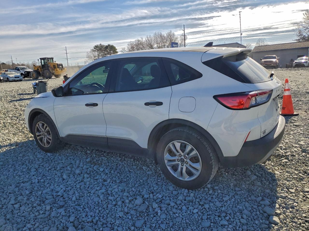 2022 FORD ESCAPE S photo 2