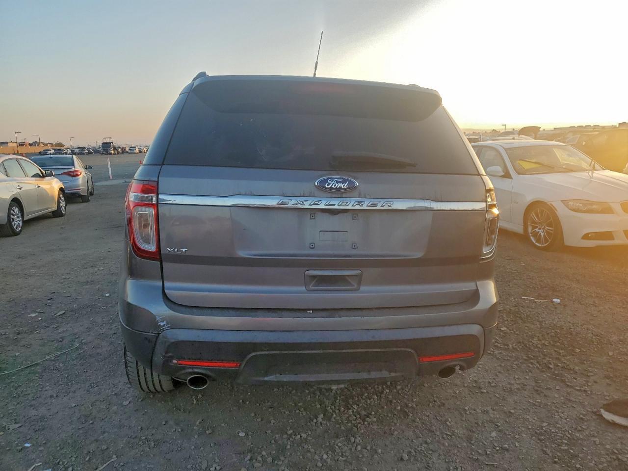 2014 FORD EXPLORER XLT photo 6