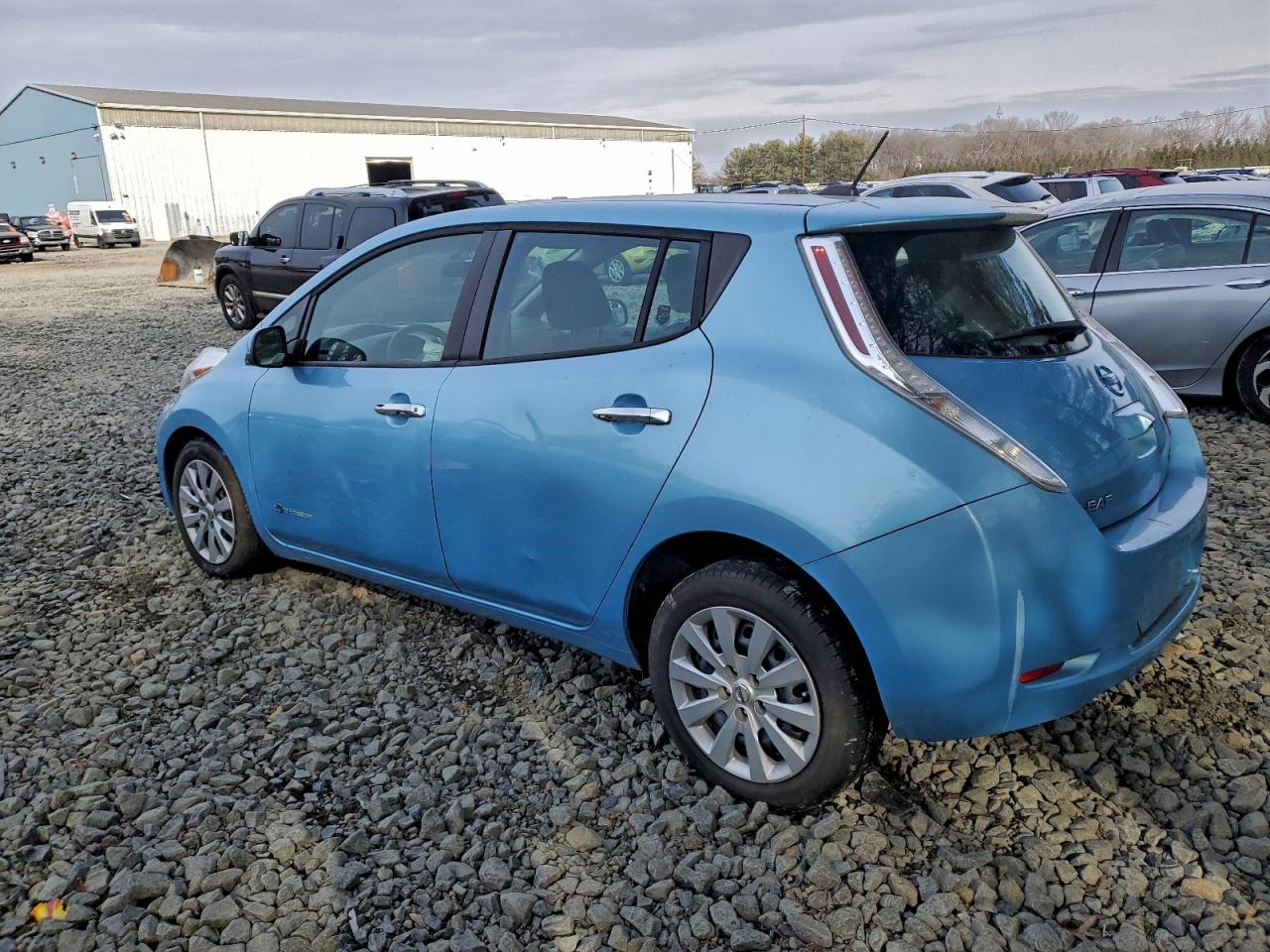 2015 NISSAN LEAF S photo 2