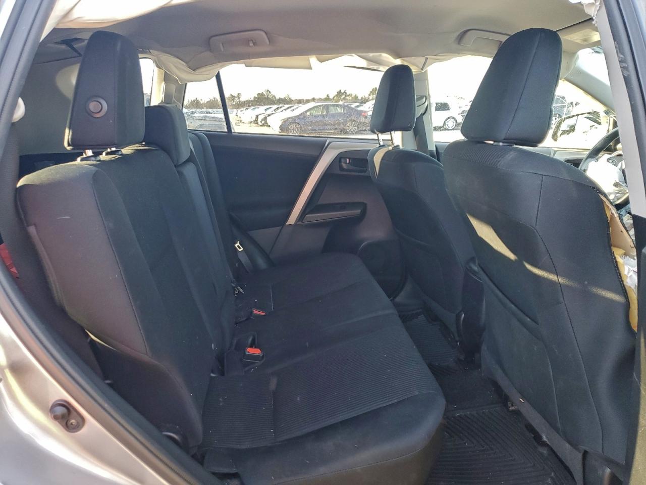 2016 TOYOTA RAV4 LE photo 11