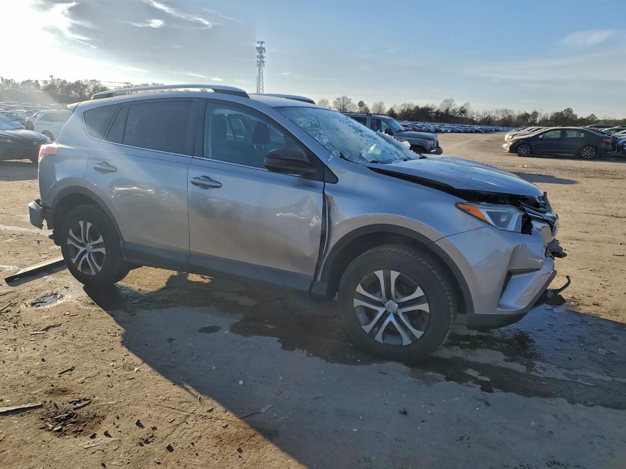 2016 TOYOTA RAV4 LE photo 4