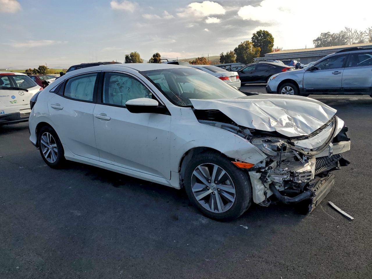 2020 HONDA CIVIC LX photo 4