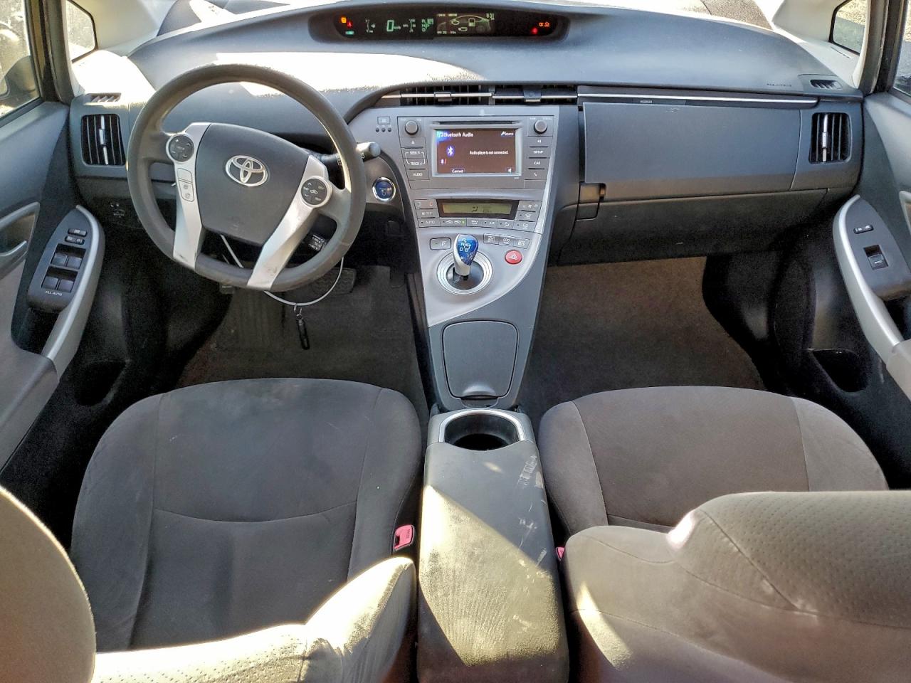 2013 TOYOTA PRIUS photo 22