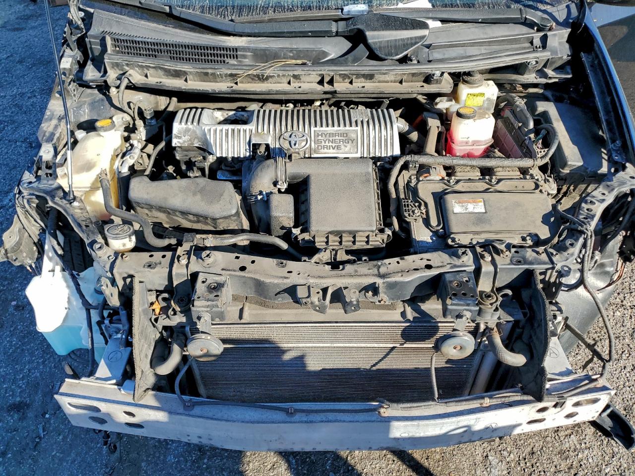 2013 TOYOTA PRIUS photo 31