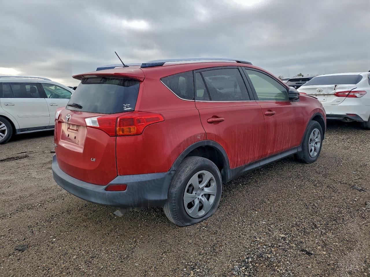 2015 TOYOTA RAV4 LE photo 3