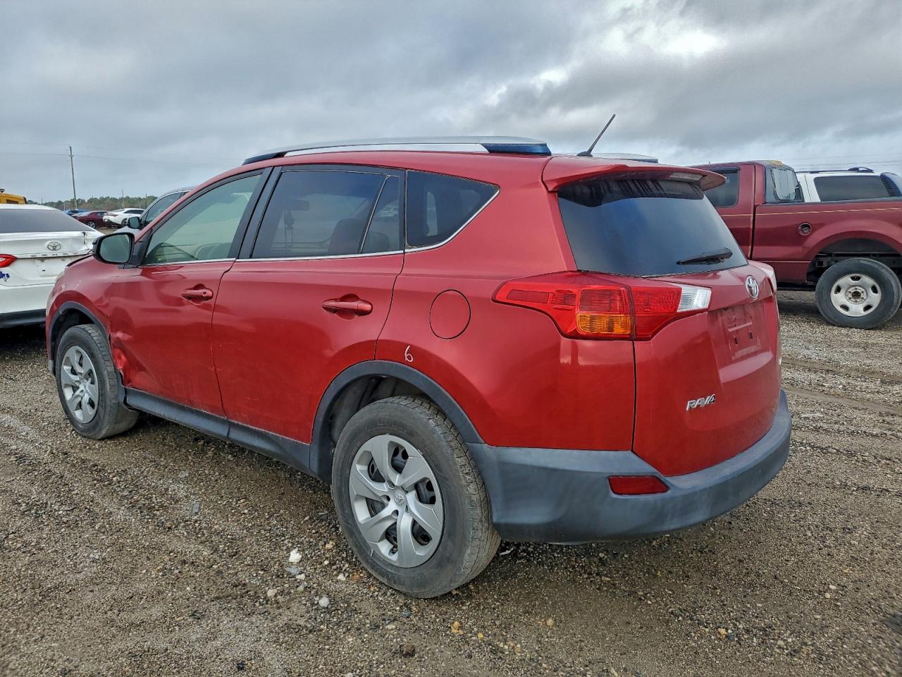 2015 TOYOTA RAV4 LE photo 2