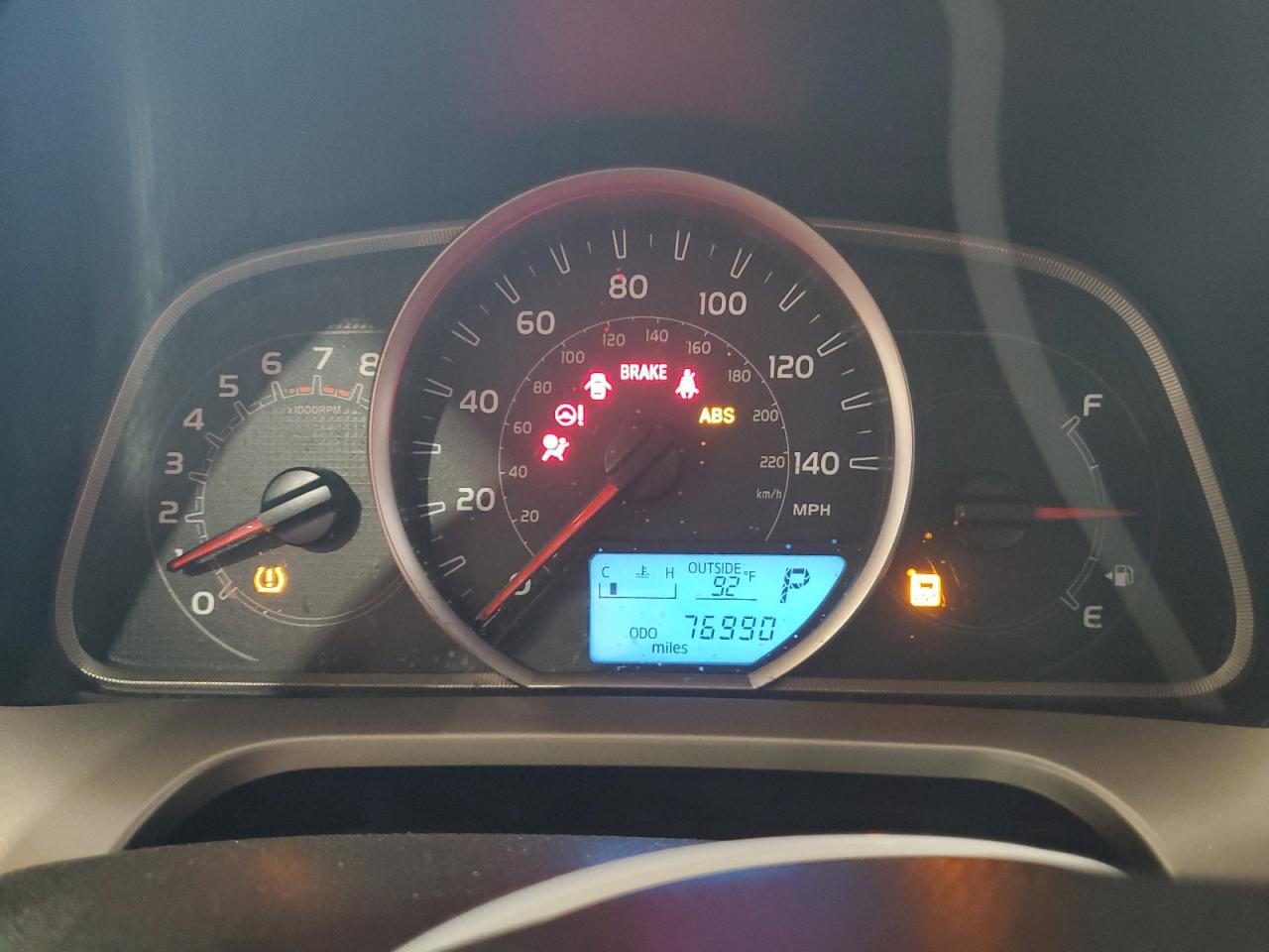 2015 TOYOTA RAV4 LE photo 9