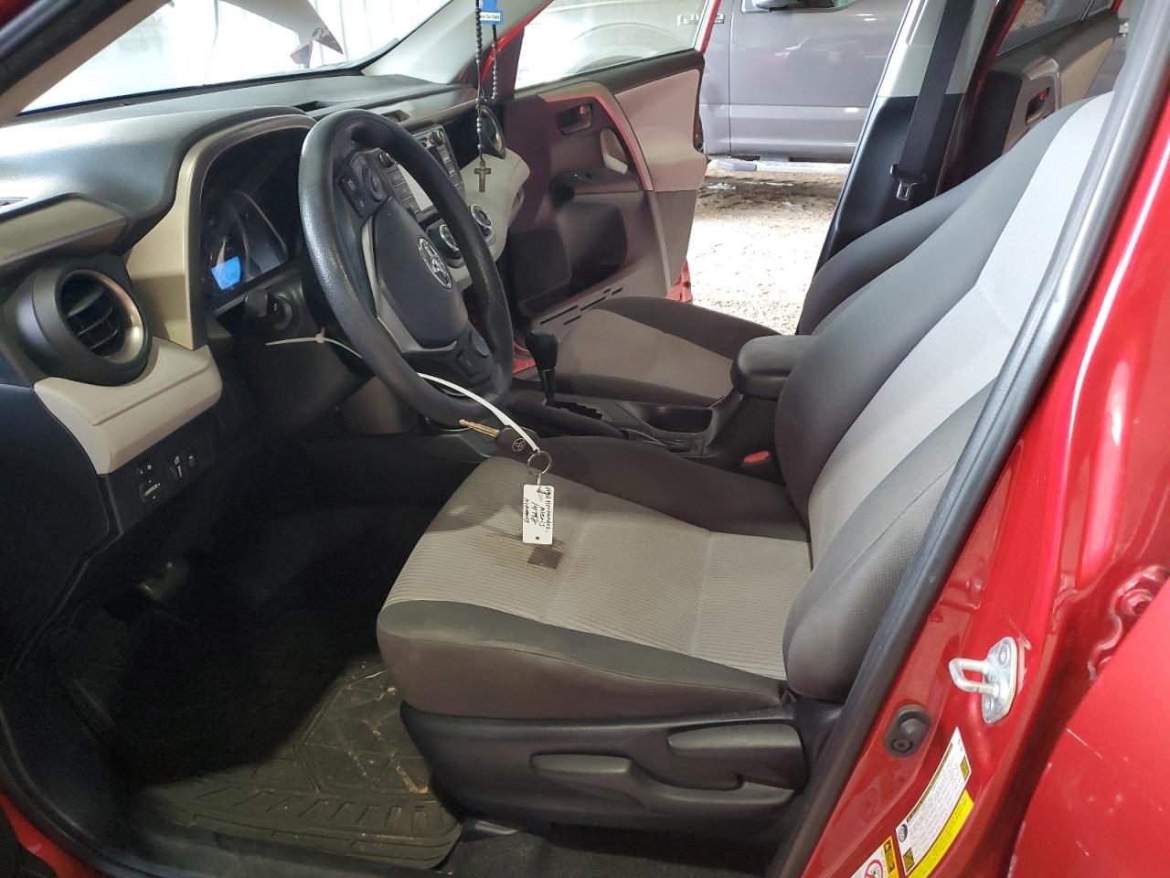 2015 TOYOTA RAV4 LE photo 7