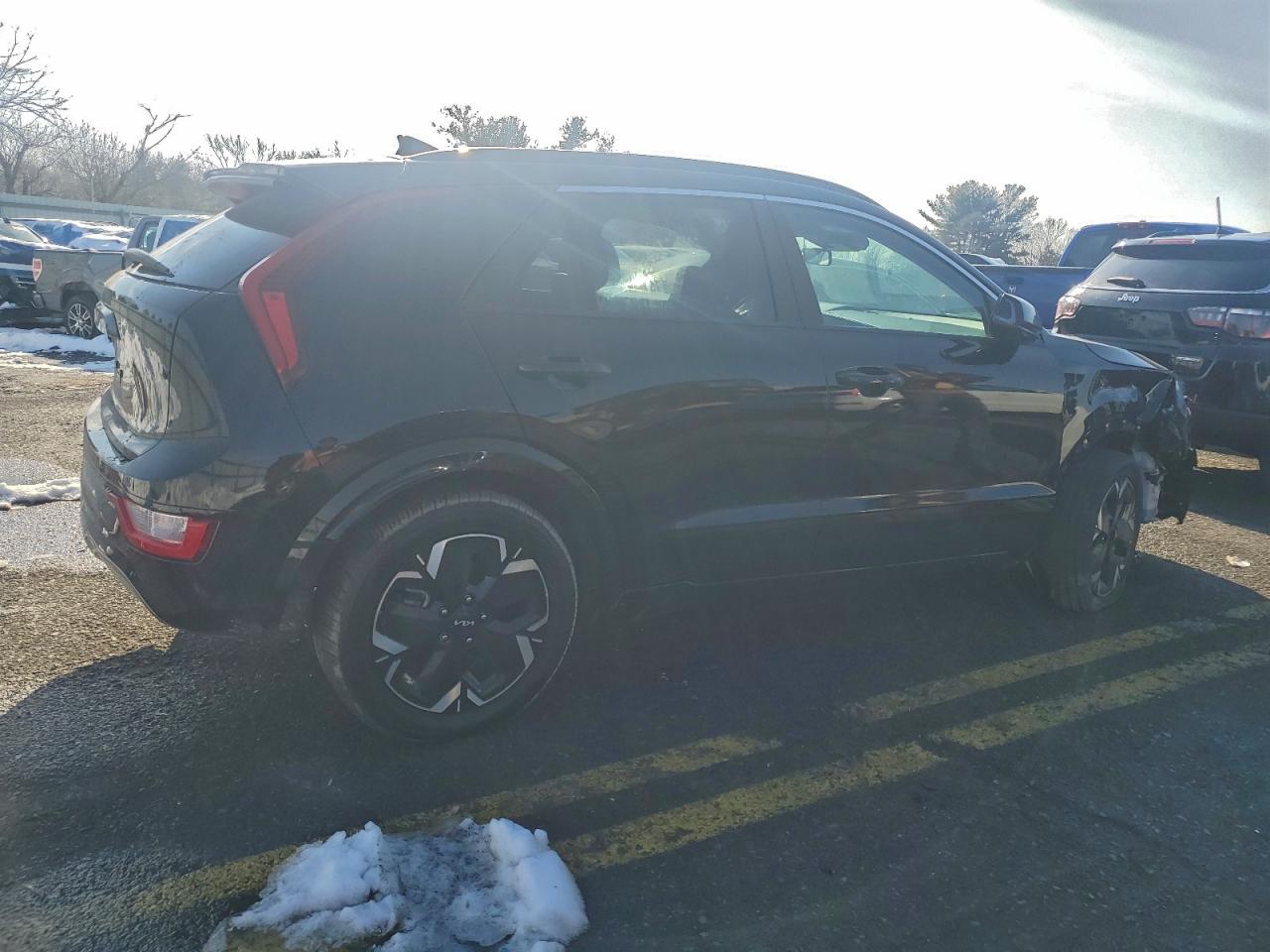 2024 KIA NIRO WIND photo 3