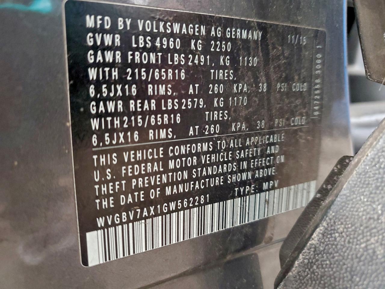 2016 VOLKSWAGEN TIGUAN S photo 13