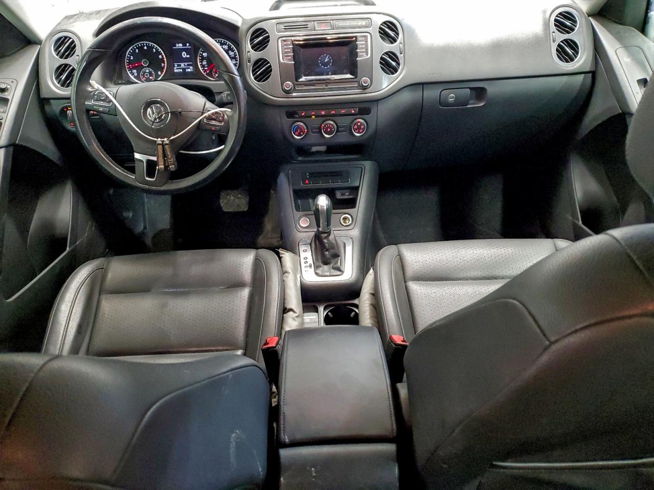 2016 VOLKSWAGEN TIGUAN S photo 8