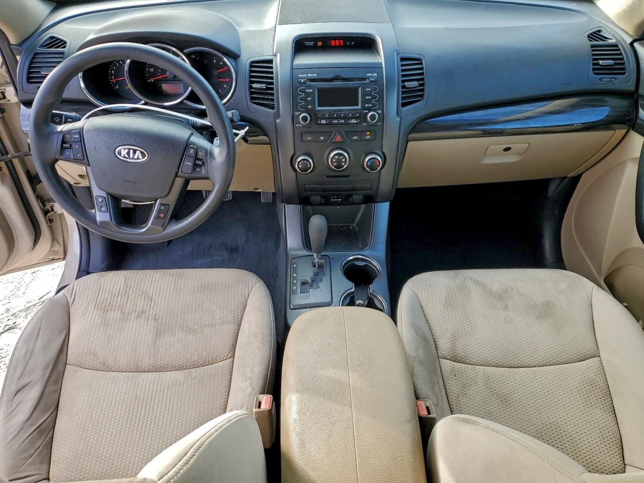 2011 KIA SORENTO BASE photo 22
