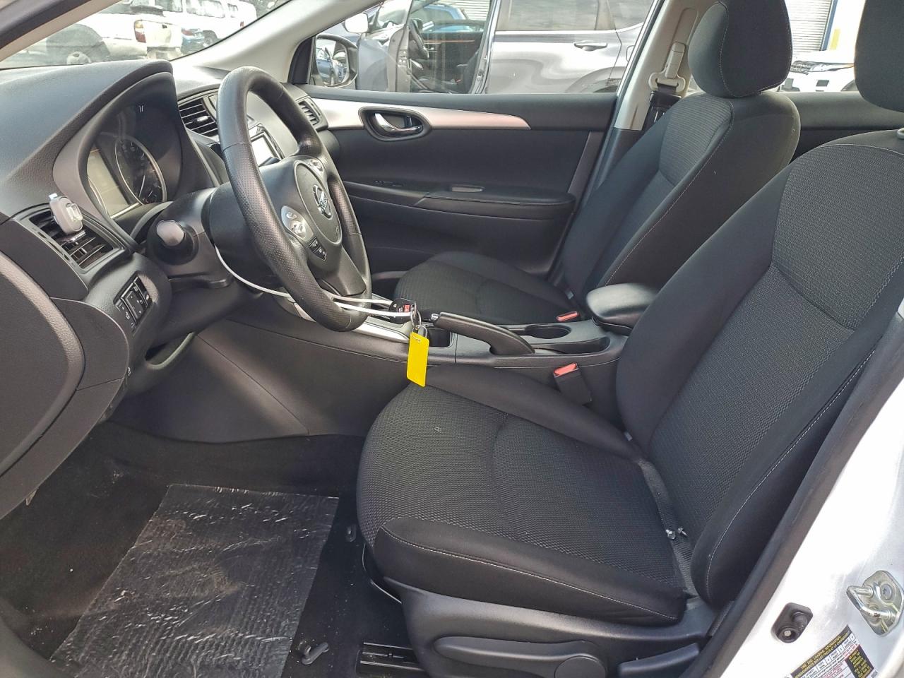 2019 NISSAN SENTRA S photo 19