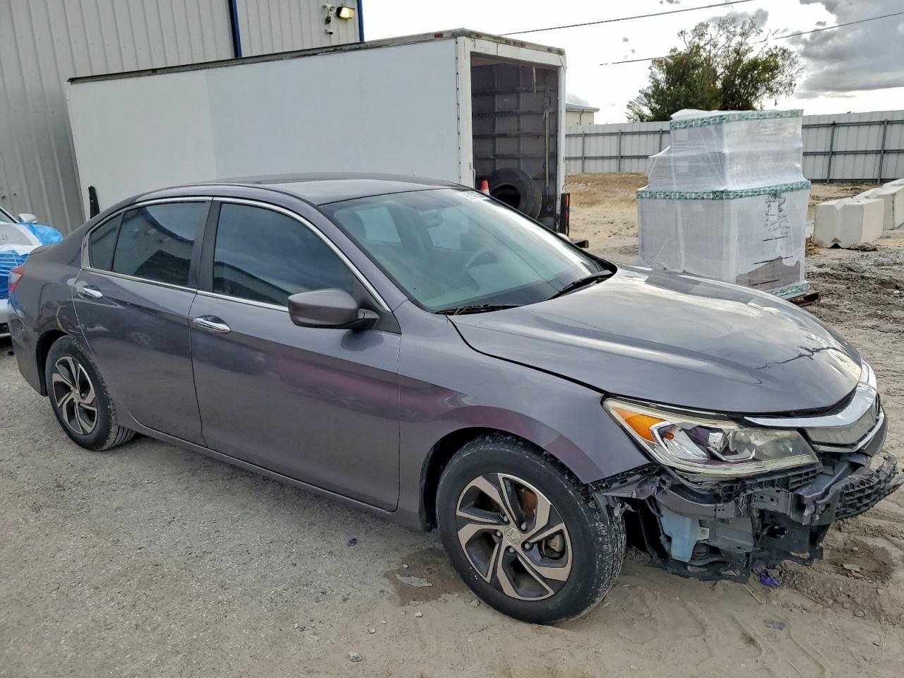 2016 HONDA ACCORD LX photo 7