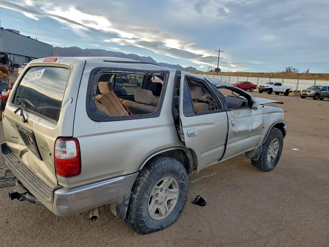 2001 TOYOTA 4RUNNER SR5 photo 9