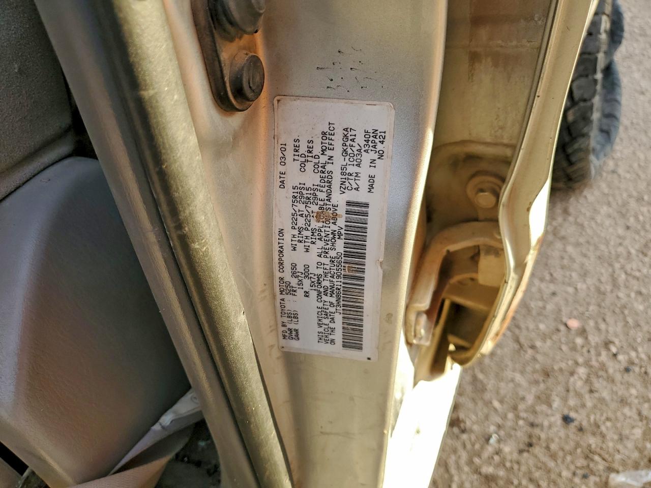 2001 TOYOTA 4RUNNER SR5 photo 49