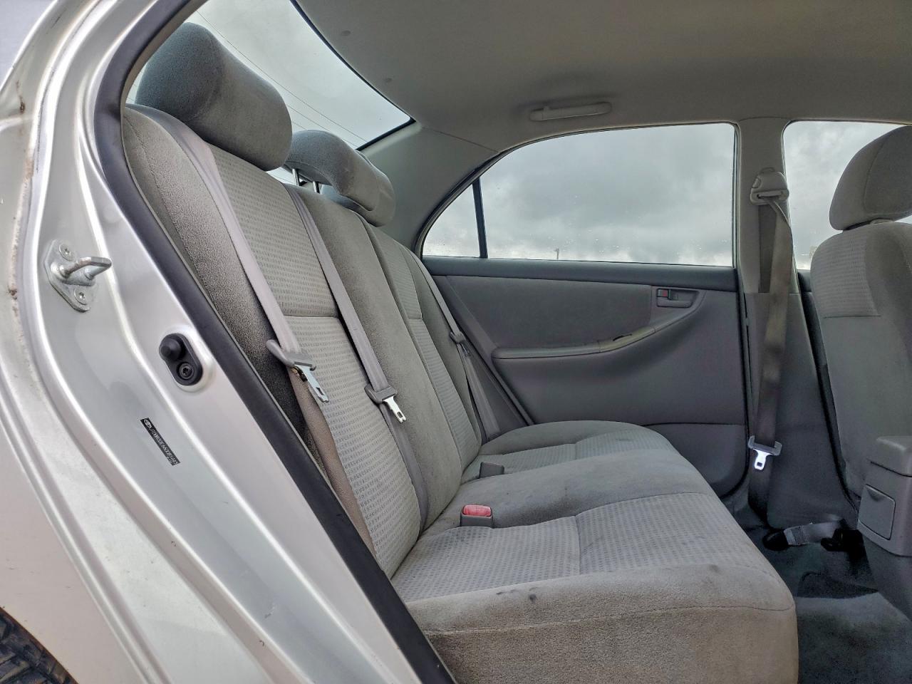 2006 TOYOTA COROLLA CE photo 10