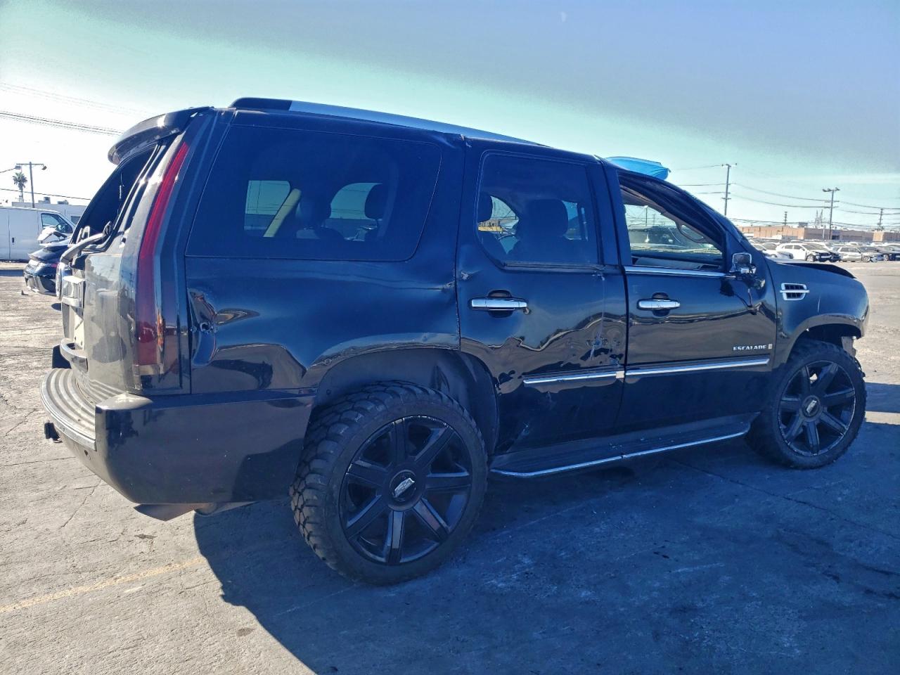 2007 CADILLAC ESCALADE LUXURY photo 3