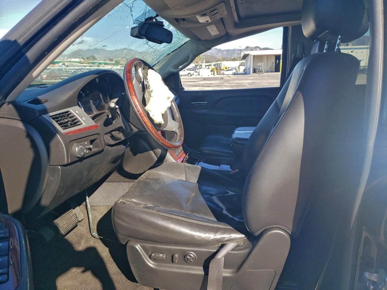 2007 CADILLAC ESCALADE LUXURY photo 7
