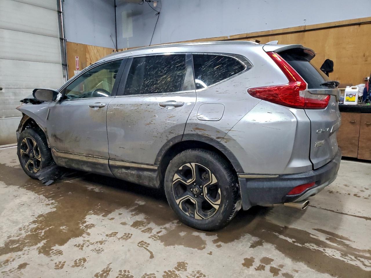 2017 HONDA CR-V TOURING photo 2