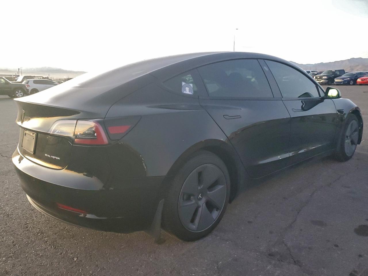 2022 TESLA MODEL 3 photo 3