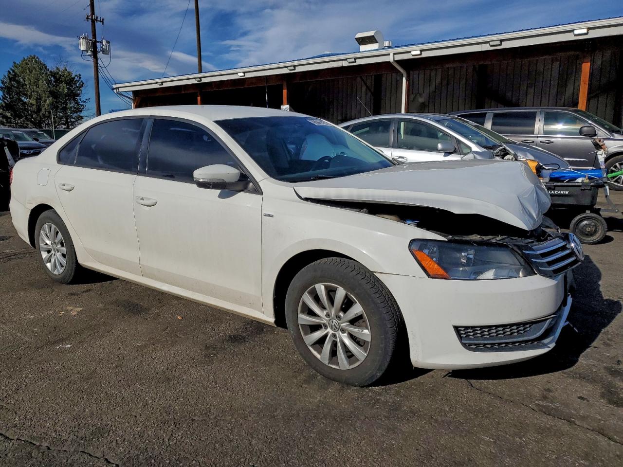 2014 VOLKSWAGEN PASSAT S photo 4