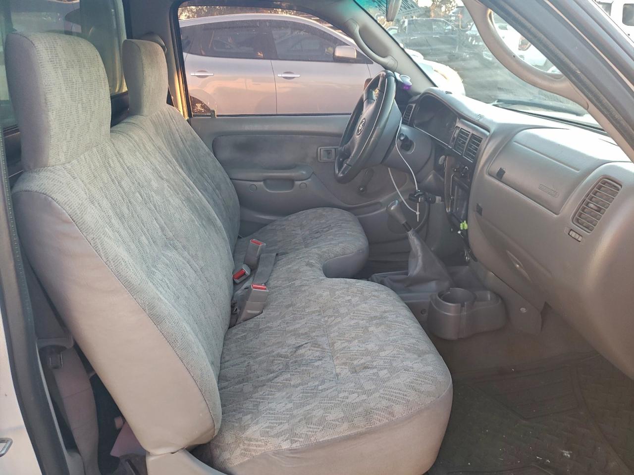 2002 TOYOTA TACOMA photo 10