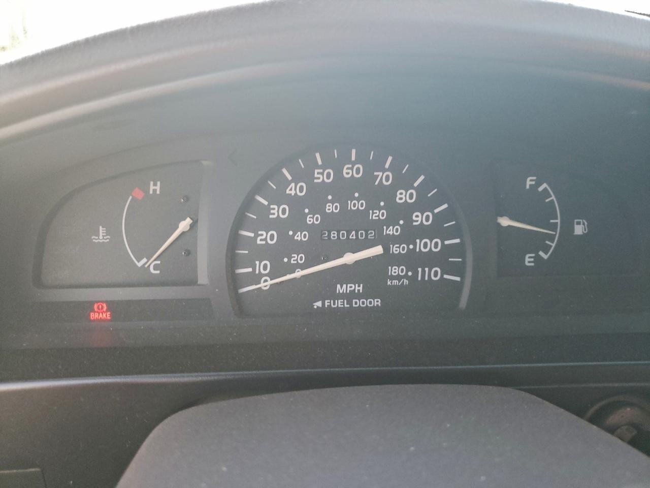 2002 TOYOTA TACOMA photo 9