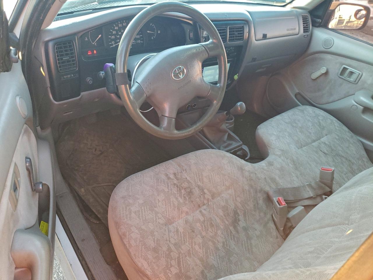 2002 TOYOTA TACOMA photo 8