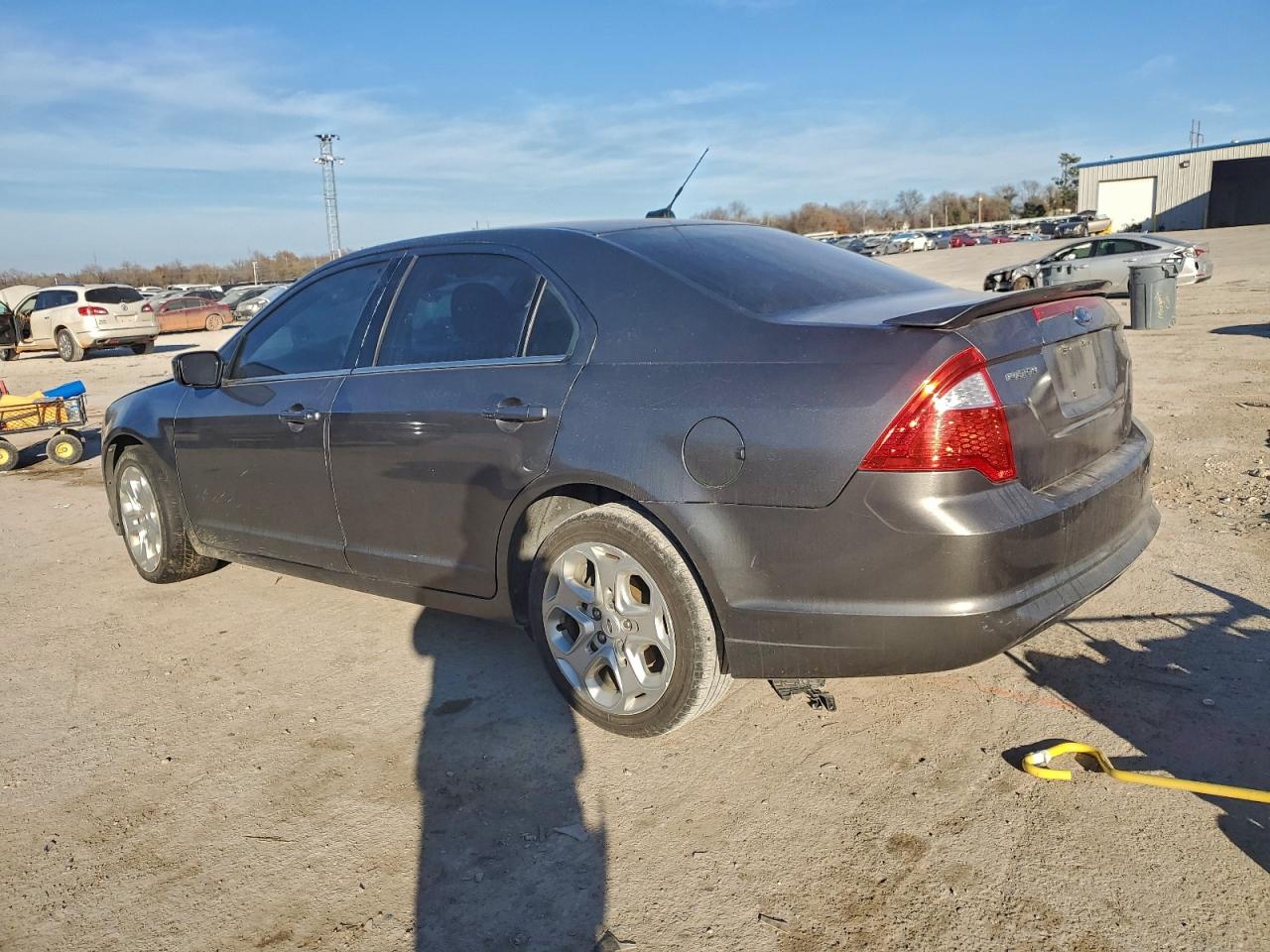 2010 FORD FUSION SE photo 2