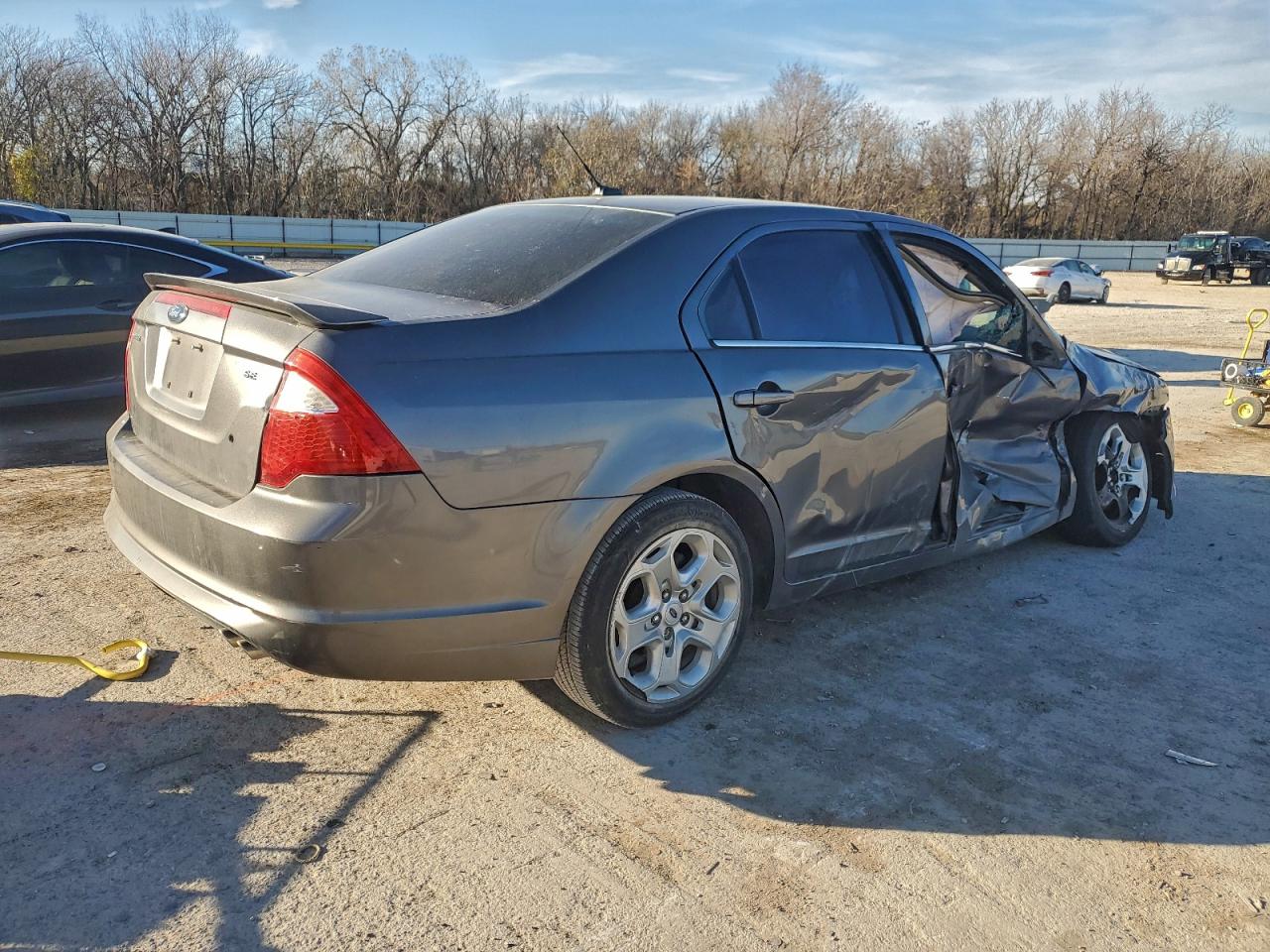 2010 FORD FUSION SE photo 3