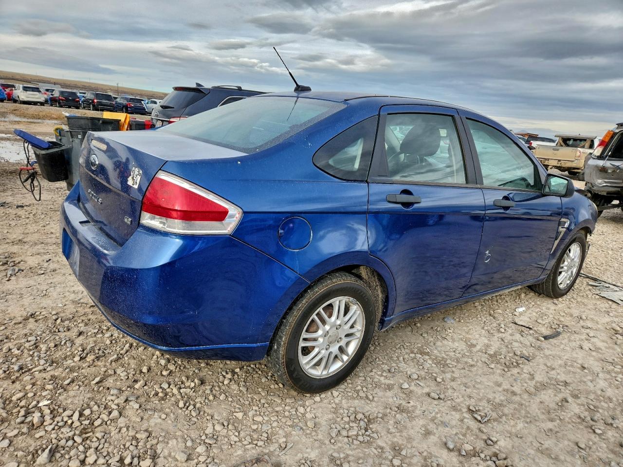 2008 FORD FOCUS SE photo 3