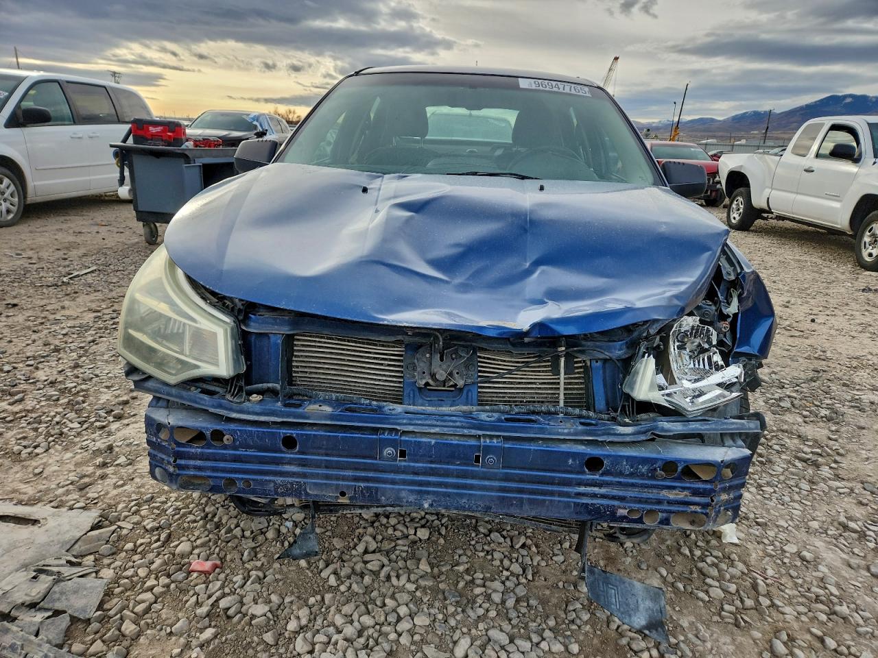 2008 FORD FOCUS SE photo 5