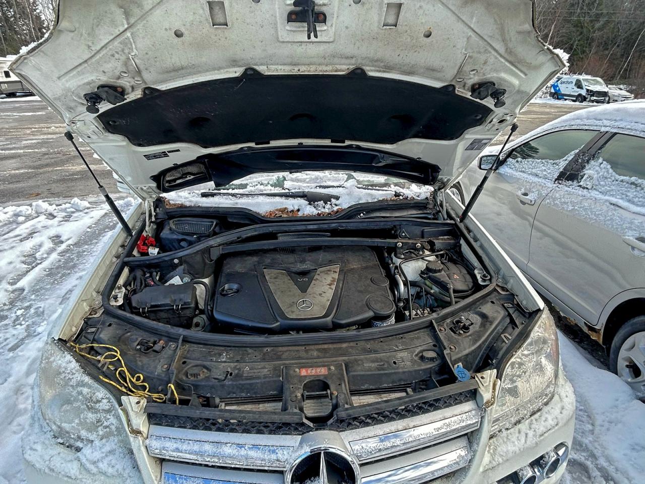 2011 MERCEDES-BENZ GL 350 BLUETEC photo 19