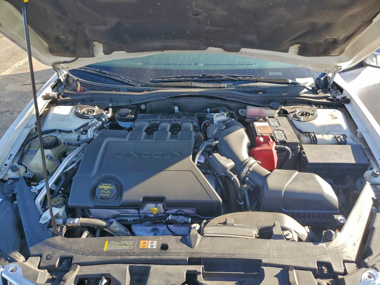 2010 LINCOLN MKZ photo 11