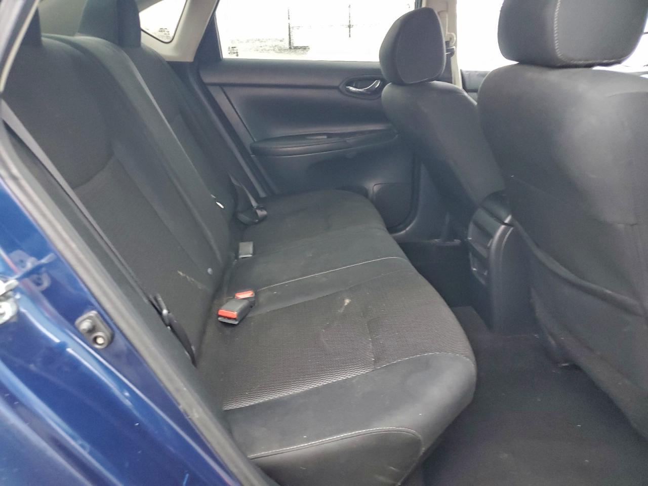 2019 NISSAN SENTRA S photo 10