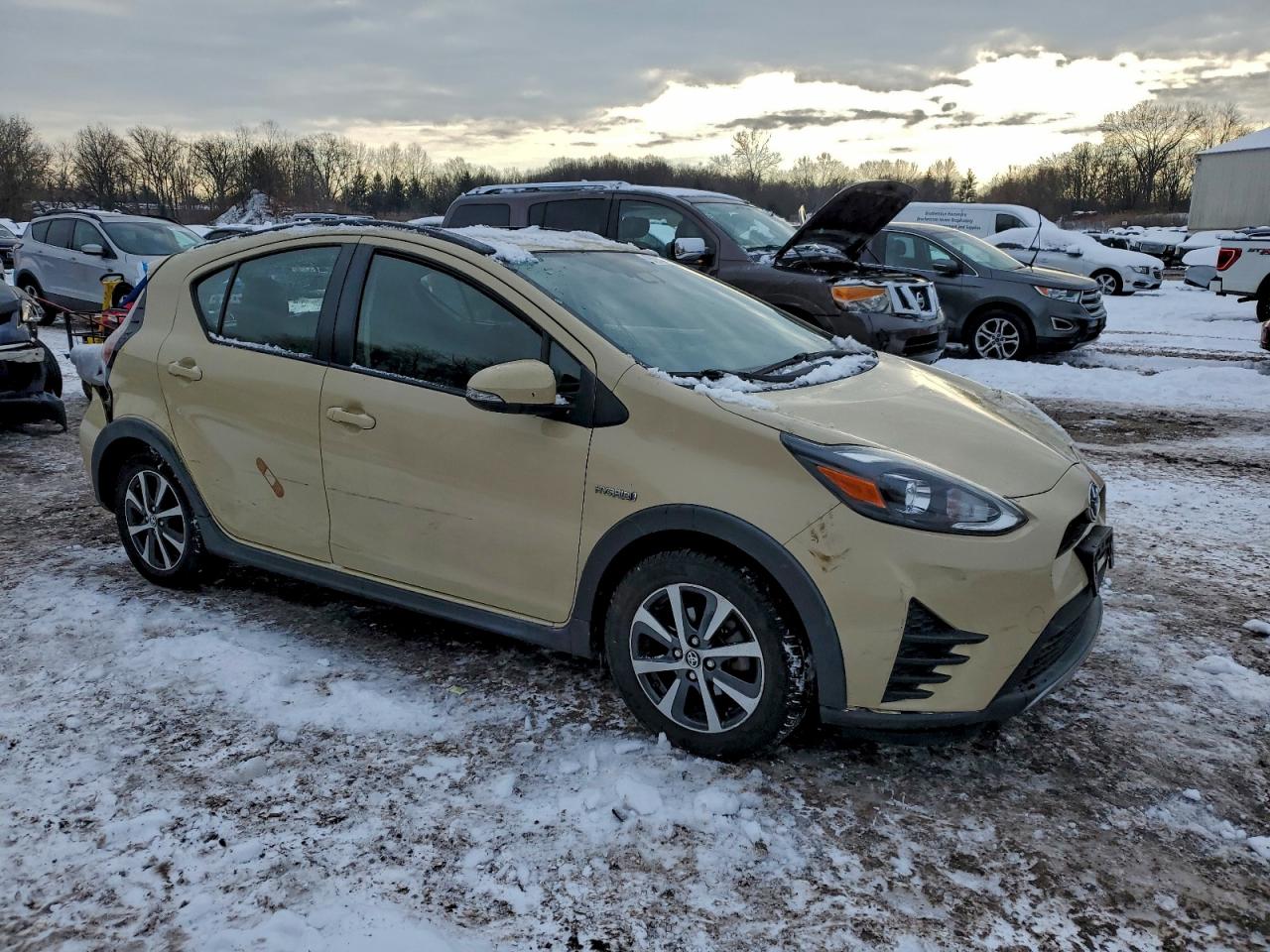 2018 TOYOTA PRIUS C photo 10