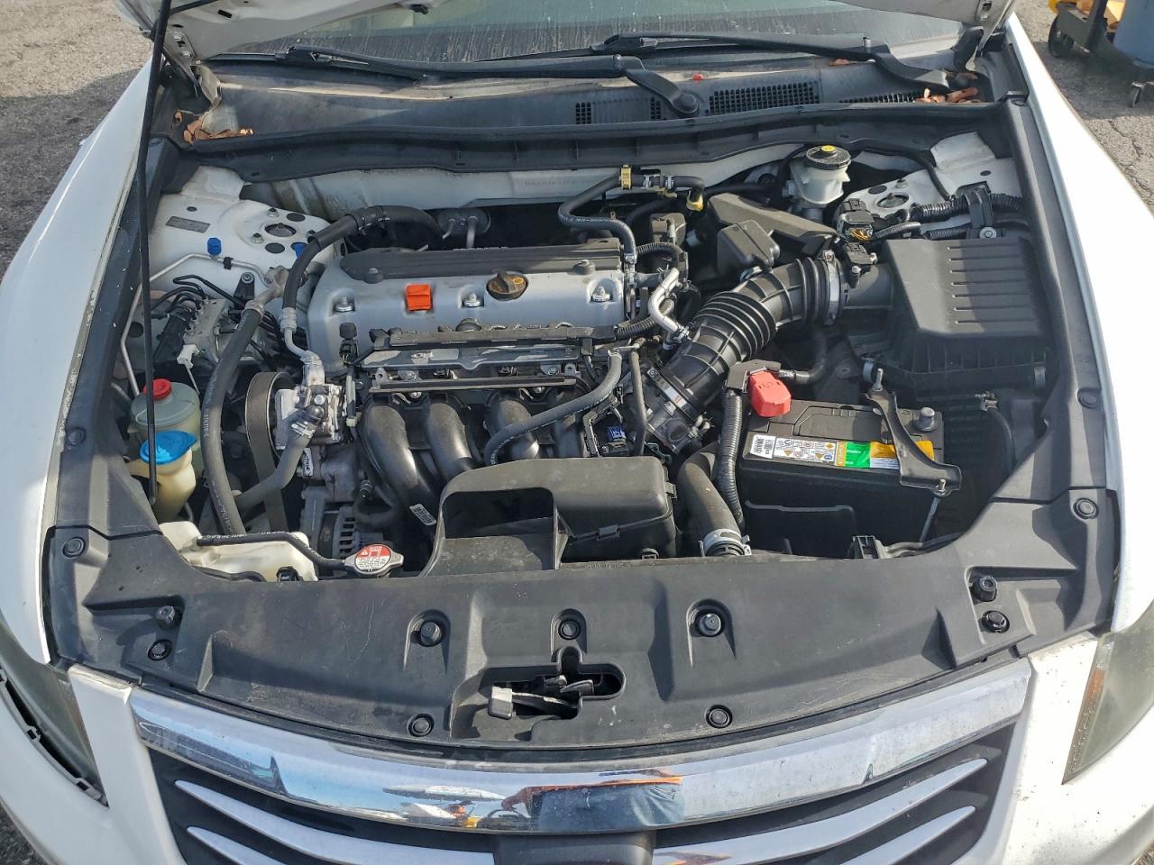 2012 HONDA ACCORD LX photo 21