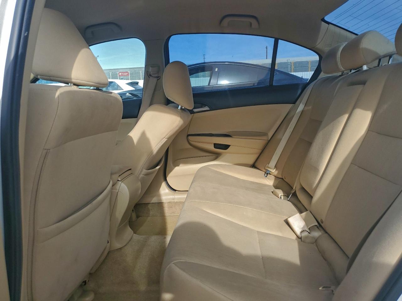 2012 HONDA ACCORD LX photo 19