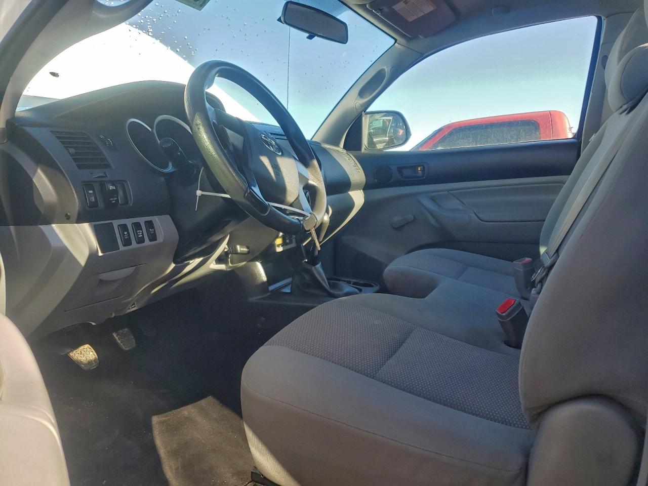 2013 TOYOTA TACOMA photo 7