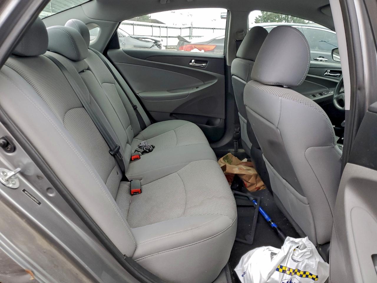 2013 HYUNDAI SONATA GLS photo 10