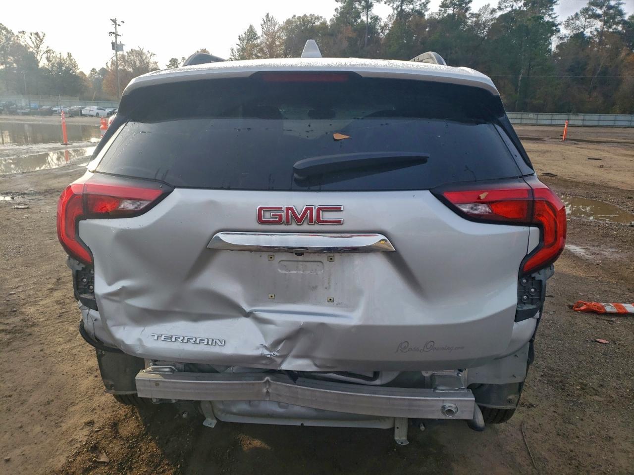 2019 GMC TERRAIN SLE photo 6