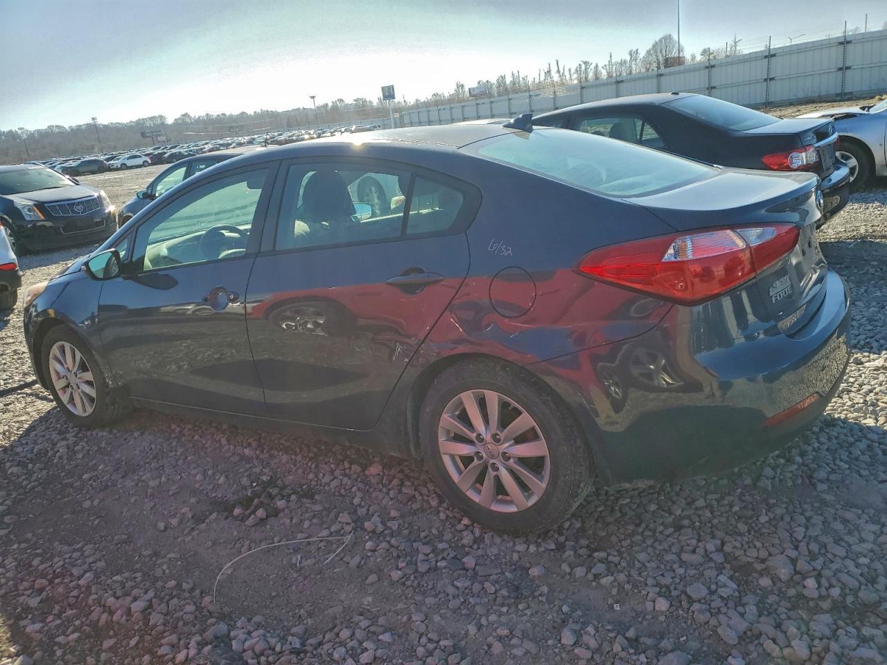2015 KIA FORTE LX photo 4