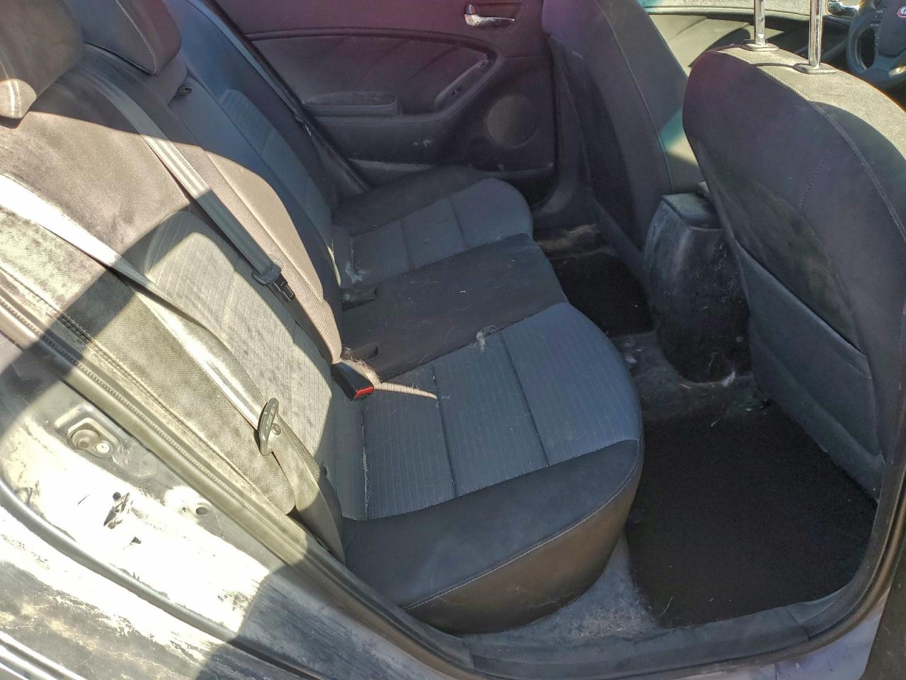 2015 KIA FORTE LX photo 28