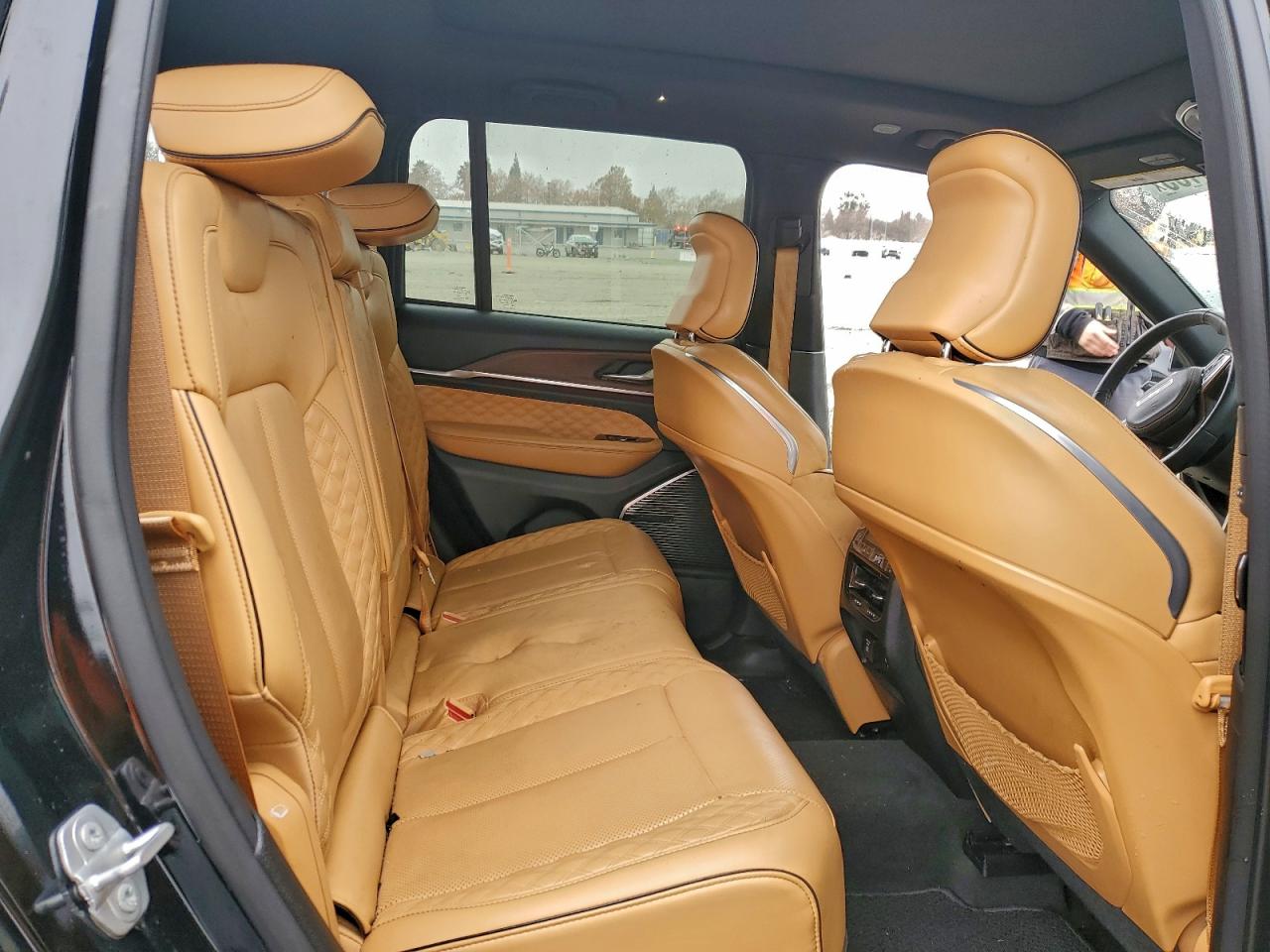 2023 JEEP GRAND CHEROKEE SUMMIT photo 31