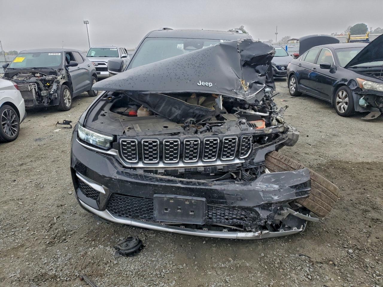 2023 JEEP GRAND CHEROKEE SUMMIT photo 13