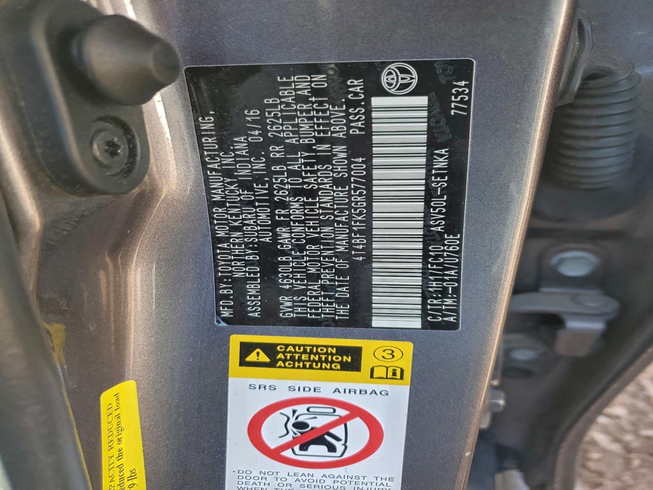 2016 TOYOTA CAMRY LE photo 34
