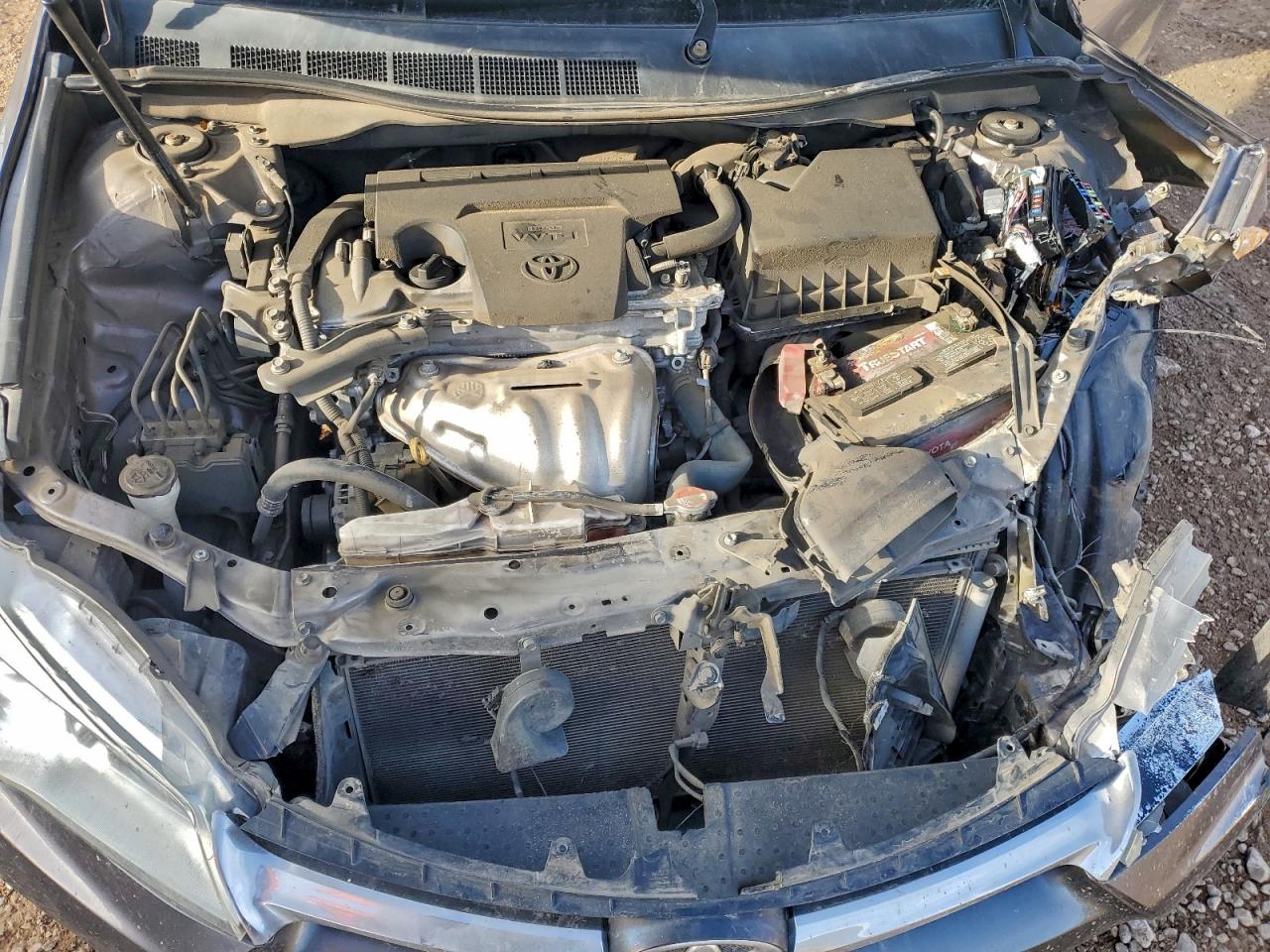 2016 TOYOTA CAMRY LE photo 31