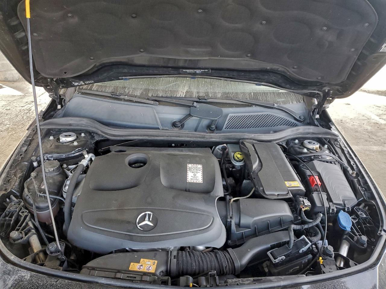 2016 MERCEDES-BENZ CLA 250 photo 21
